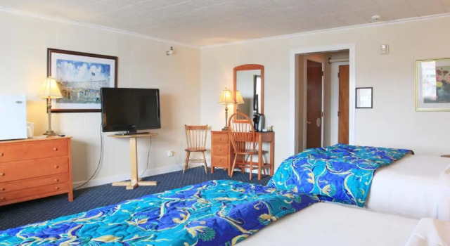 Четырёхместный номер Standard с видом на гавань Fishermans Wharf Inn