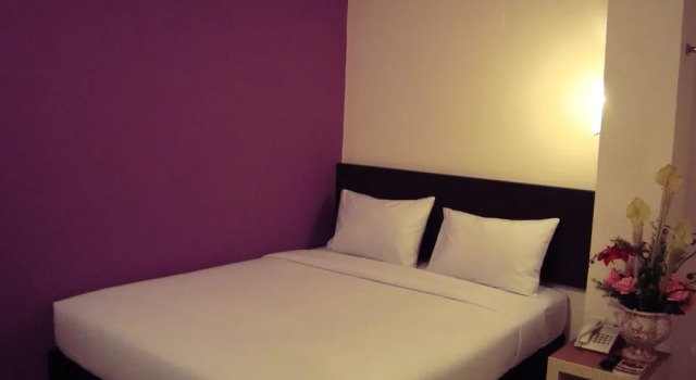 Wisma City Inn, Prenota Hotel Hotel a Sulawesi con parcheggio, Parcheggio