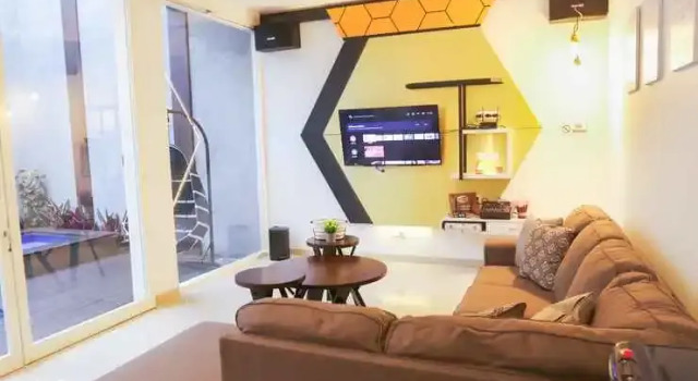 Queen Villa Type Alpha, Book Villa Hotels in East Java with a Pool, Swimming Pool