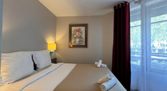 Hotel Paris Vesinet-LogisHotels et Domaine Evenementiel, Book Hotel Hotels in Upper Normandy with Breakfast, Breakfasts