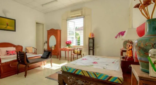 French Villa In Saigon Centre