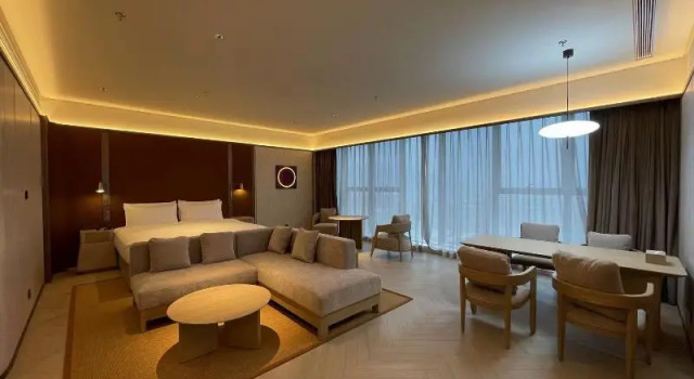 Люкс Deluxe Orange Crystal Hotel Shaoxing Jianhu