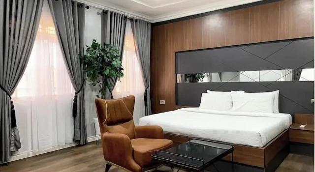 Sway Apartments