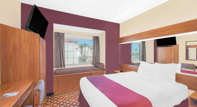 Microtel Inn & Suites by Wyndham Aransas Pass/Corpus Christi, Забронировать Отель Отели Аранзас Пасса с бассейном, Бассейн