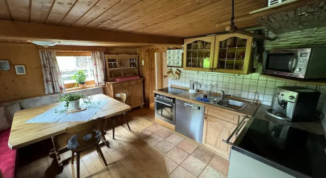 Коттедж Chalet Near Passthurn Ski Area Kitzbuhel