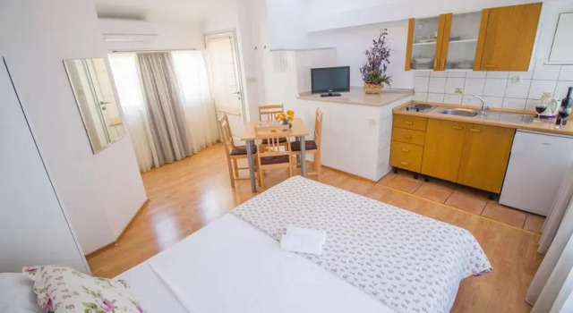 Old City Square Apartments, Prenota Appartamento Splitska 