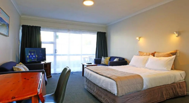 Номер Superior 289 Midway Motel