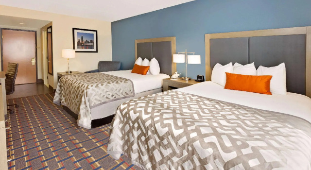 Четырёхместный номер Standard Comfort Inn & Suites Arlington Heights - Schaumburg