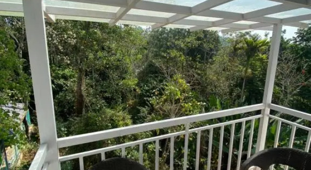 Двухместный номер Deluxe с балконом Munnar Ice Queen Resorts