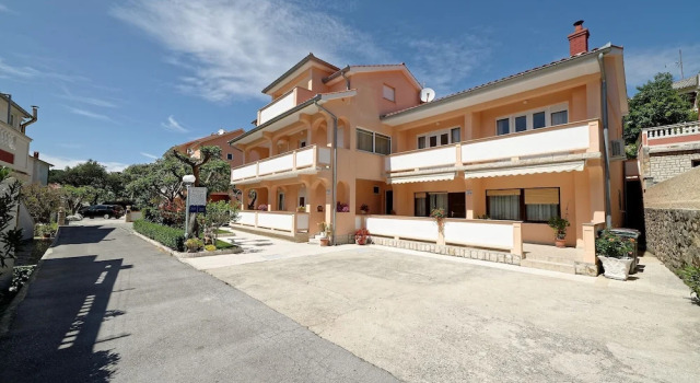 Mar- 150 m From sea - A4, Rezerwuj Hotel Hotele w Kvarner Islands z parkingiem, Parking