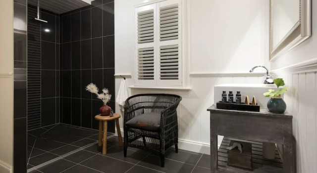 Mount Olive, Book Hotel Daylesford 