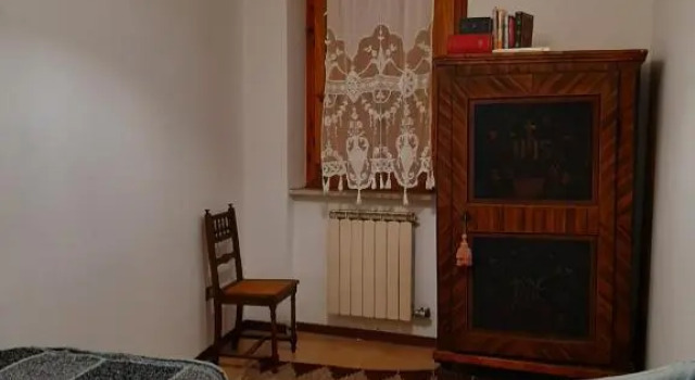 Appartamento per vacanze in palazzina d'epoca, Osimo (Ancona), Varaa Huoneisto Hotellit Conero pysäköinnillä, Pysäköinti