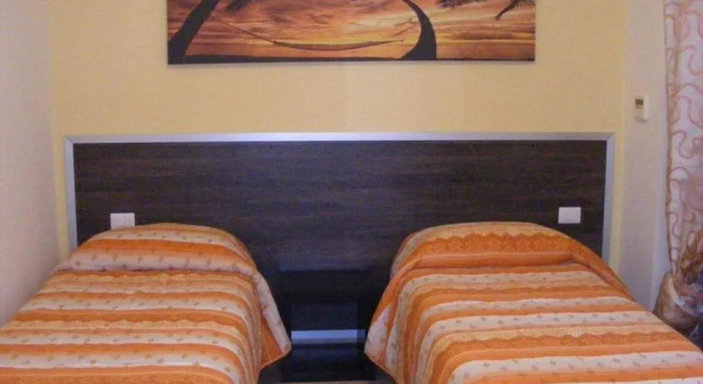 B&B FreeZone, Buchen Sie Bed & Breakfast Modugno Metropolitanstadt Bari