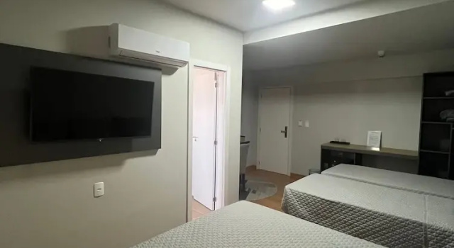 Четырёхместный номер Deluxe с видом на город Cattoni Hotel