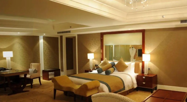 Полулюкс Sofitel Shanghai Sheshan Oriental