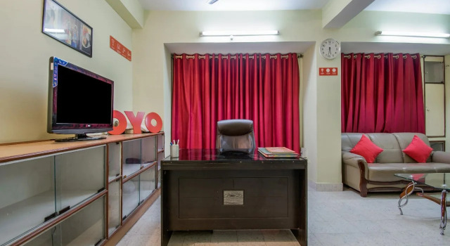 OYO 23043 Grand Ar Residency, Забронировать Отель Патна штат Карнатака, рядом с Железнодорожный вокзал Патна
