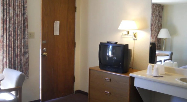 Tomahawk Lodge