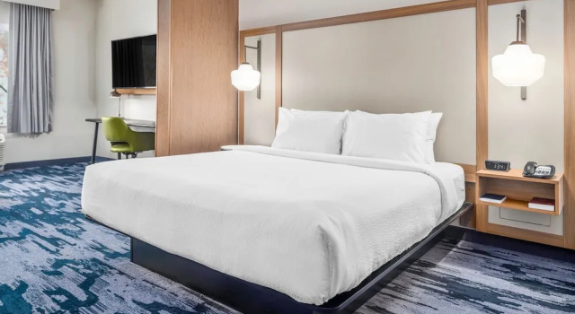 Двухместный люкс Fairfield by Marriott Inn & Suites Kansas City North, Gladstone