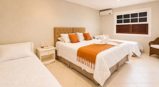 Четырёхместный номер Comfort LUNA Hotel Boutique