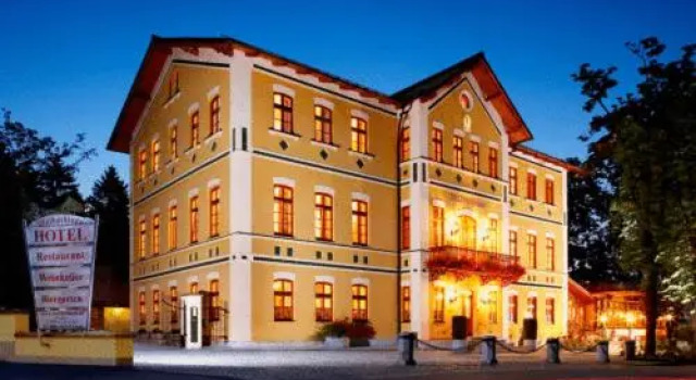 Hotel & Restaurant Waldschloss, Réserver Hôtel Schardenberg 