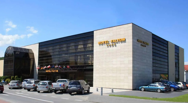 Hotel SPA Faltom, Varaa Lomakeskus  