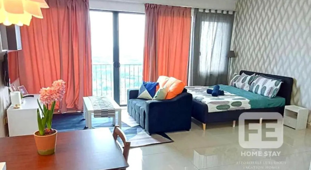 Апартаменты Netflix Wifi Trefoil Homestay Setia Alam FE Studo for 2 pax