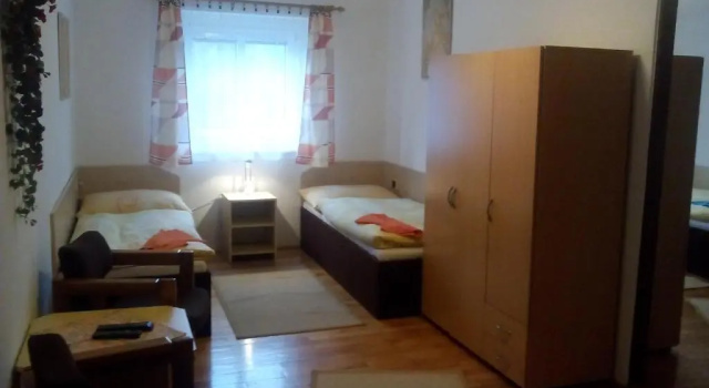Pension Duha, Rezerwuj Hotel Hotele w Kraj hradecki z parkingiem, Parking