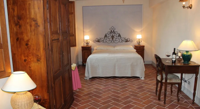 Номер Classic La Cantina Relais - Fattoria Il Cipresso