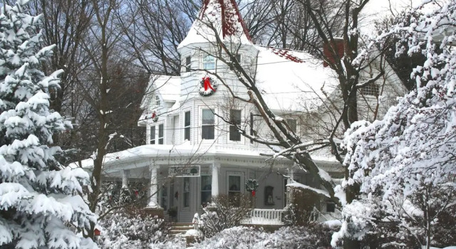 Kingsley House Bed & Breakfast - Full Home, Buchen Sie Hotel Fennville Michigan