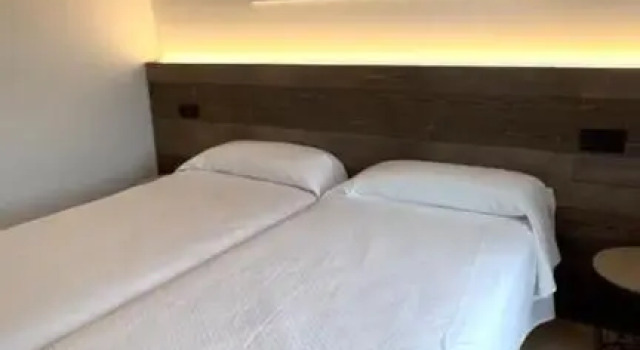 Полулюкс HOTEL LA PERLA