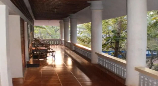 Paradise Beach Resort