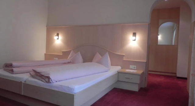 Bergfriede Gasthof, Забронировать Отель Отели Тироля 3 звезды, 3*