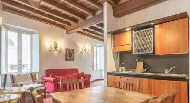 Apartment 6 People, Rome Trevi Fountain Convenient and Clean, Забронировать Апартаменты/квартира Треви Рим, рядом с Посольство США в Риме