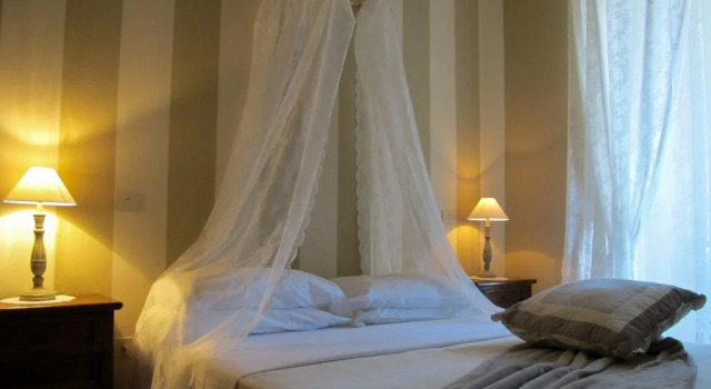 Locanda Amor Divino, Prenota Hotel Asciano Crete Senesi