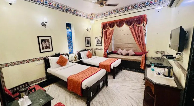Трёхместный номер Deluxe с балконом Umaid Mahal - A Heritage Style Boutique Hotel