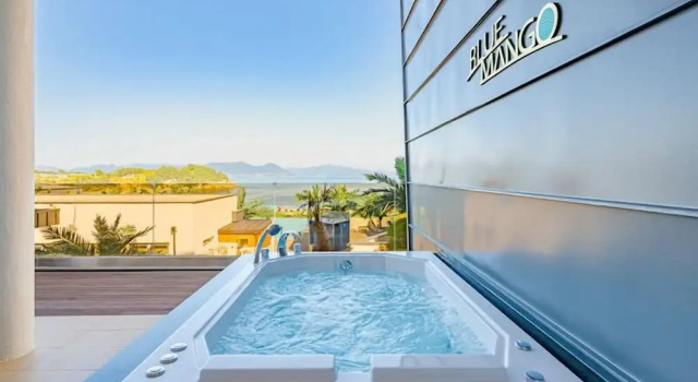 Номер Premium Blue Mango Pool Villa & Resort