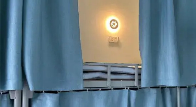 Кровать в общем номере Dali Kanhai Hostel