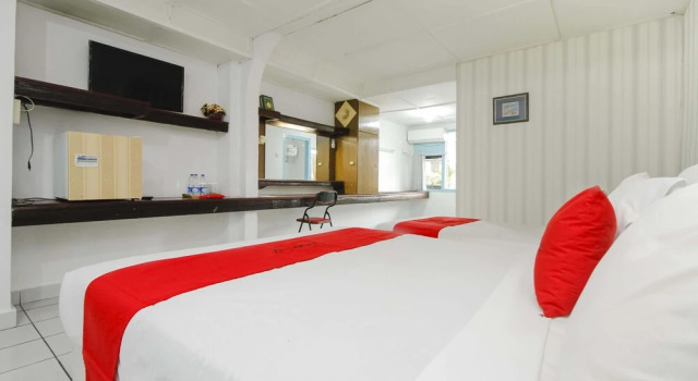 RedDoorz near Pelabuhan Tanjung Pandan Belitung, Rezerwuj Hotel Belitung Belitung Island