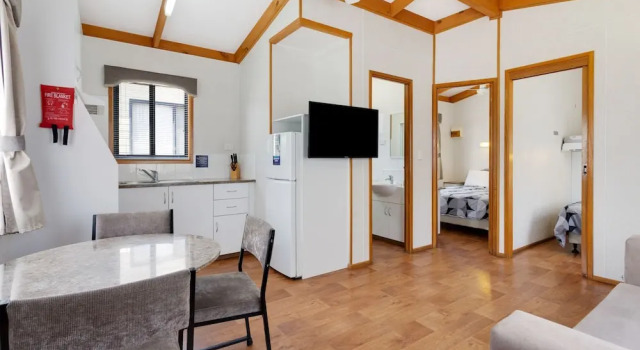 Люкс Standard South Goulburn Caravan Park