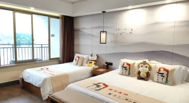 Familie Suite mit Seeblick Minjiang Hotel