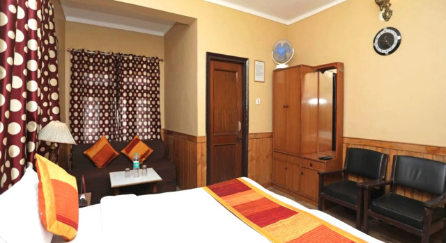 Goroomgo Deluxe Ankur Lake View Nainital, Rezervovat Hotel Nainital Uttarakhand