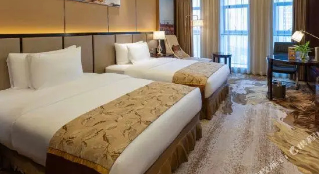 Suite Sunrev International Hotel