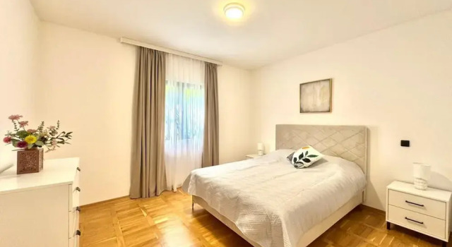 Апартаменты Executive Sunny Bay Apartments