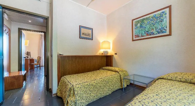 Klassisk  firedobbelt værelse med altan Best Western Garden Hotel