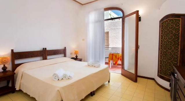 Четырёхместный номер Standard Hotel Carasco