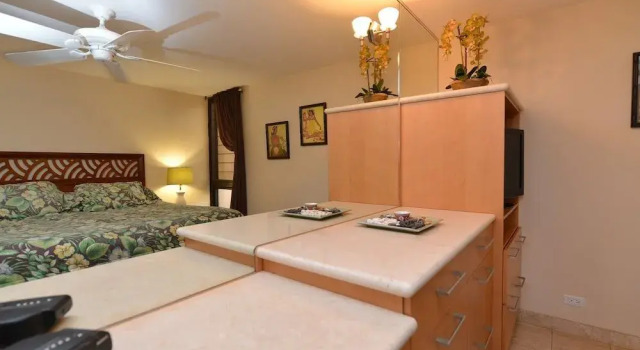 Kaleialoha #208 1 Bedroom 1 Bathroom Condo by Redawning, Забронировать Отель Отели West Maui с парковкой, Парковка