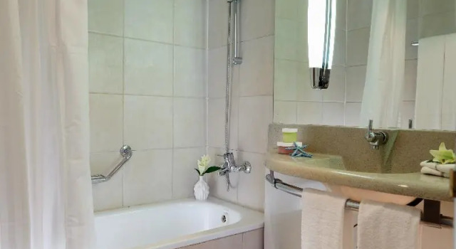 Superior- familie værelse med altan Leonardo Hotel Jerusalem
