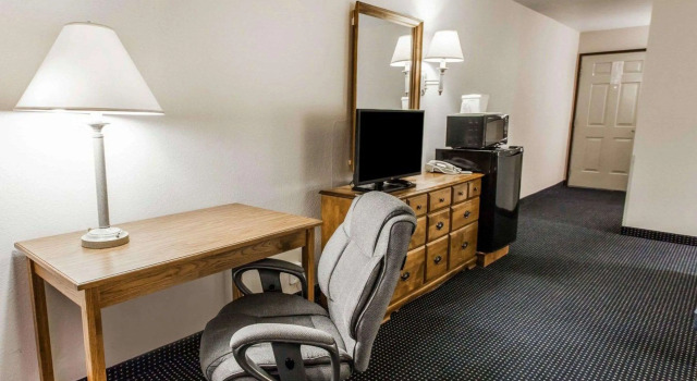 Четырёхместный номер Standard Quality Inn & Suites Goldendale