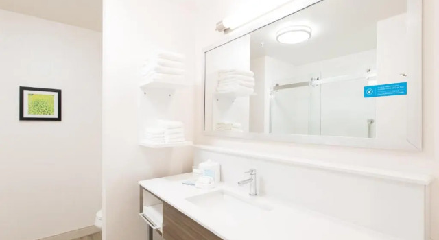 Люкс Hampton Inn and Suites Fayetteville, NC