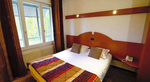 Двухместный номер Economy Logis Hôtel Relais de Vincey